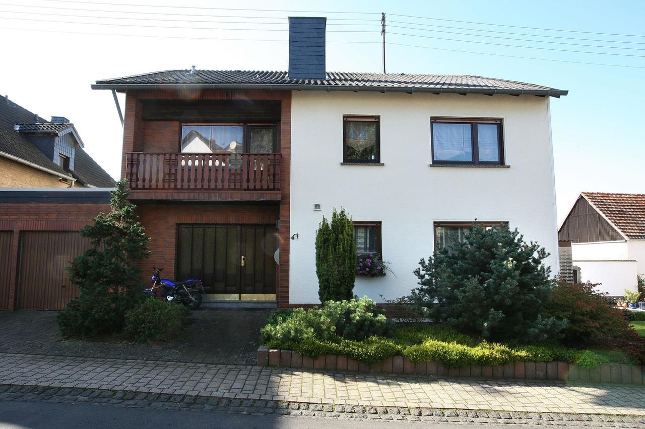 Gaestehaus-Moeseler Barweiler Exterior foto